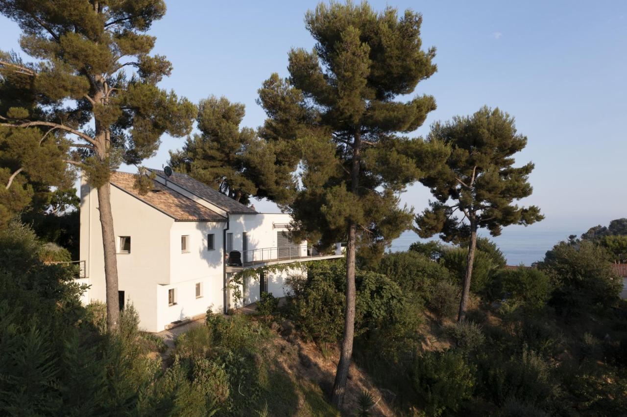 456 Chemin De La Pinede Apartman Menton Kültér fotó