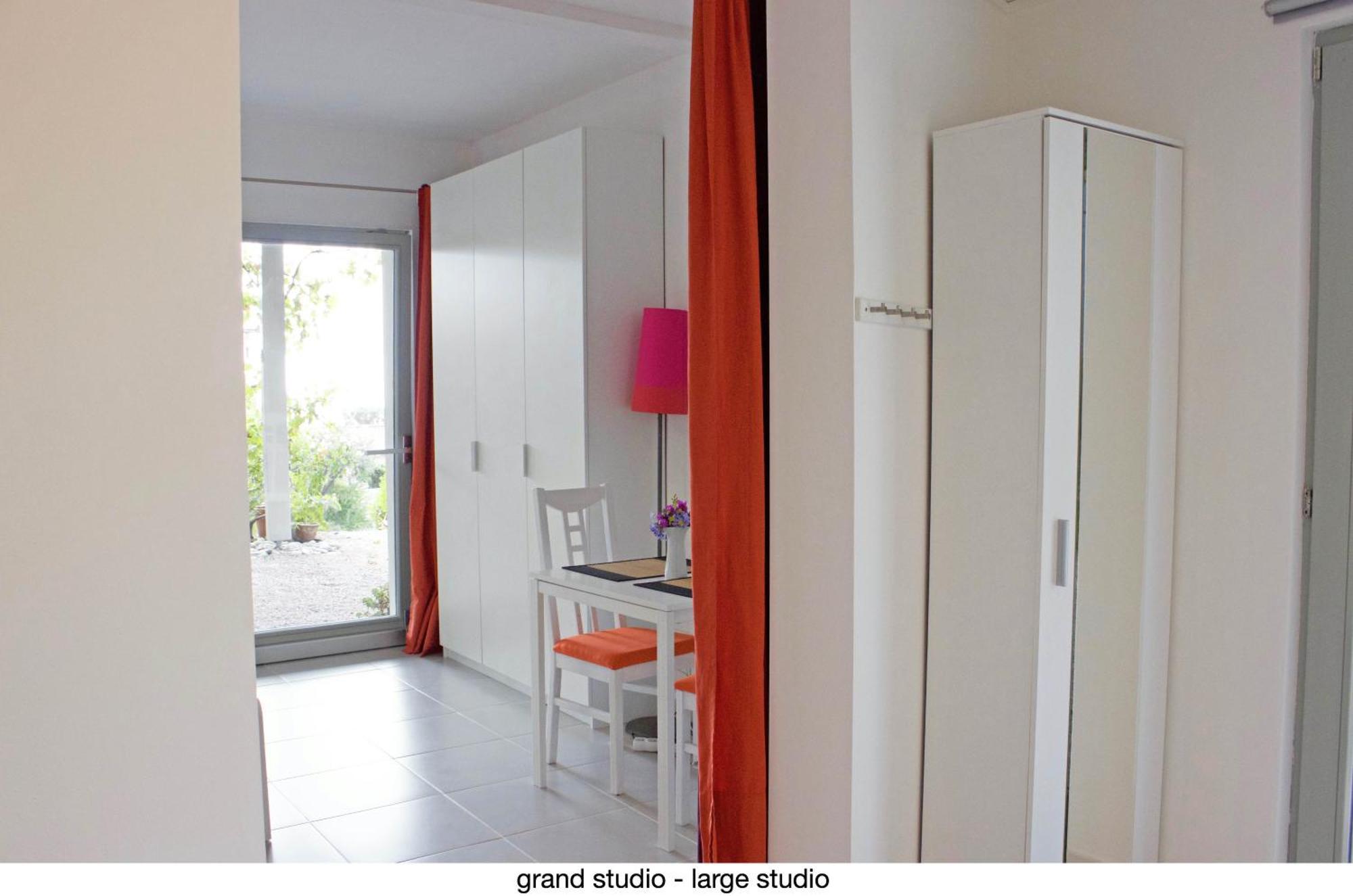 456 Chemin De La Pinede Apartman Menton Kültér fotó